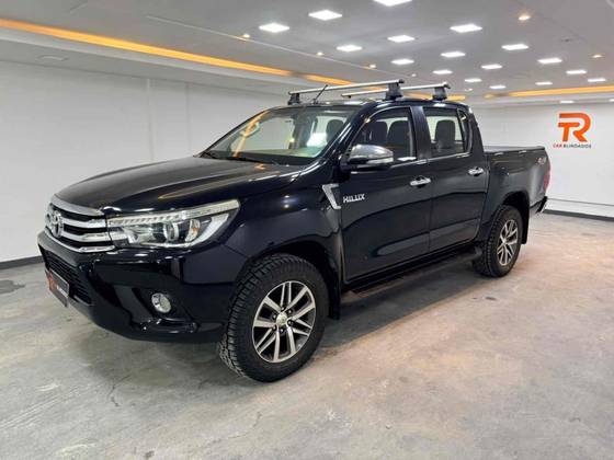 TOYOTA HILUX 2.8 SRX 4X4 CD 16V DIESEL 4P AUTOMÁTICO